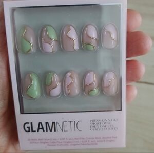 Glamnetic Press On Nails In Strawberry Matcha 🍓🍓🍓💚💚💚